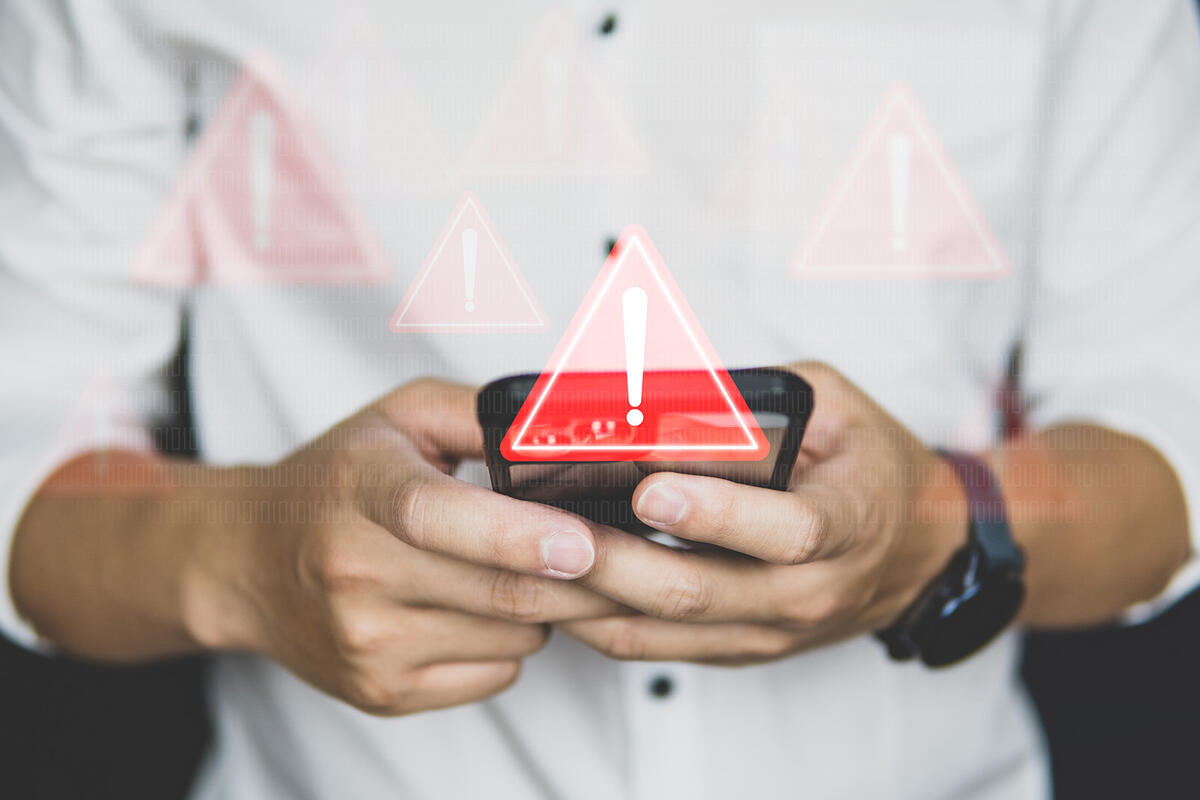 Warning alert on smartphone